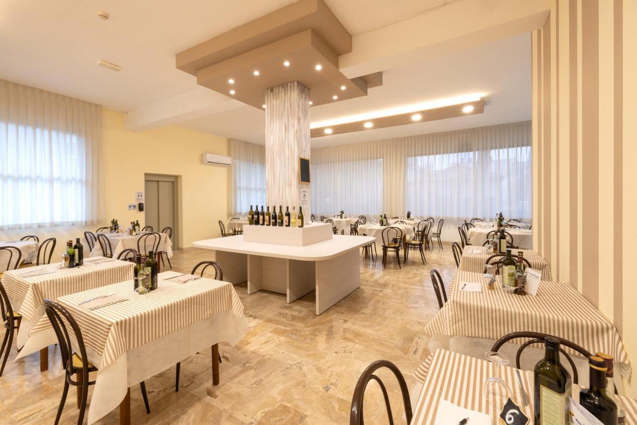Hotel Giordo Rimini Exteriör bild