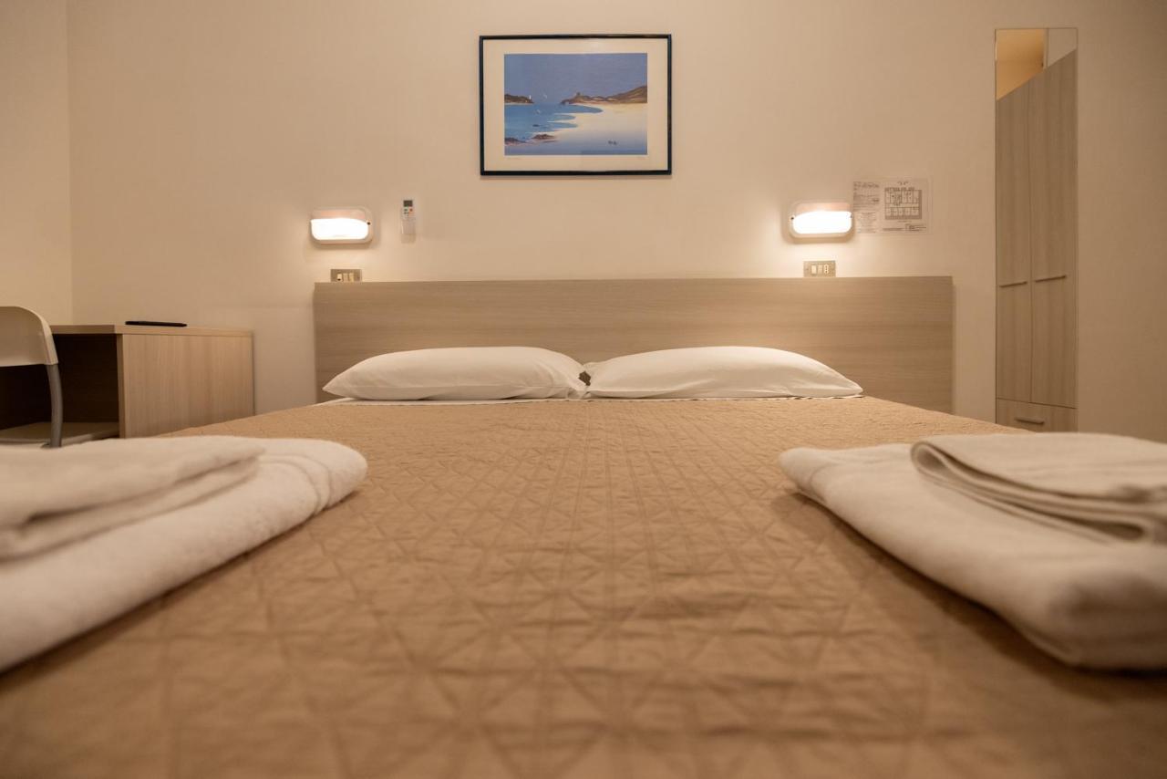 Hotel Giordo Rimini Exteriör bild