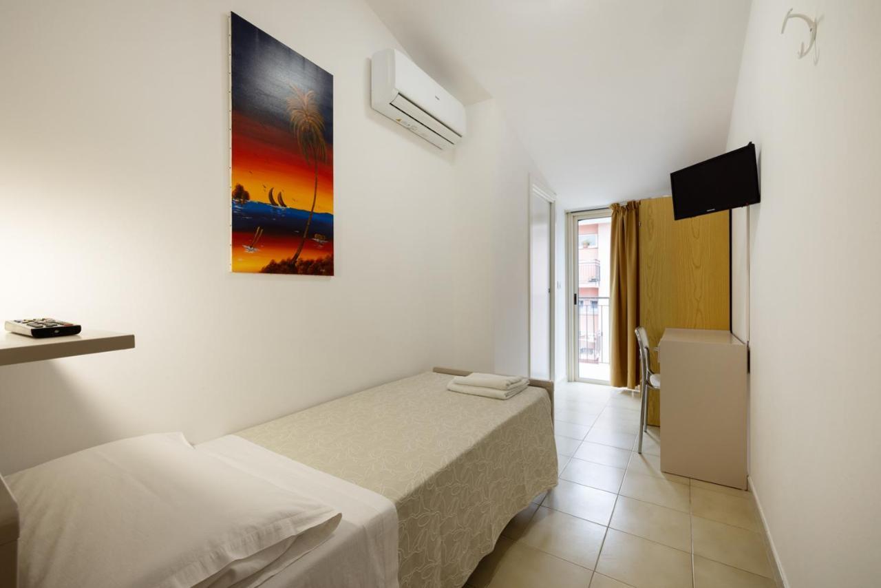 Hotel Giordo Rimini Exteriör bild